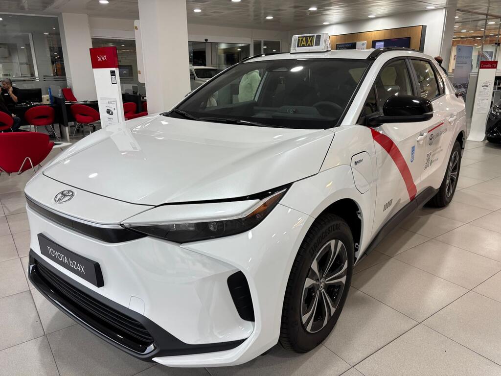 Toyota bZ4X 200E 4x2 Advance