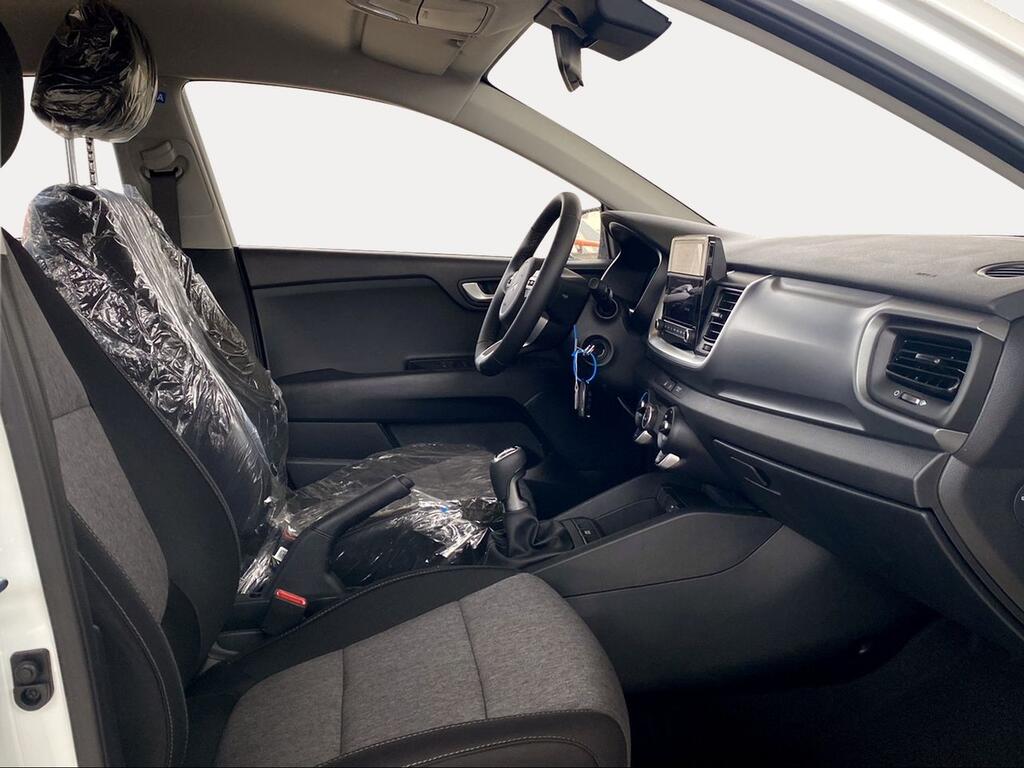 f2c898ae-4900-4519-ba71-325cf453f573