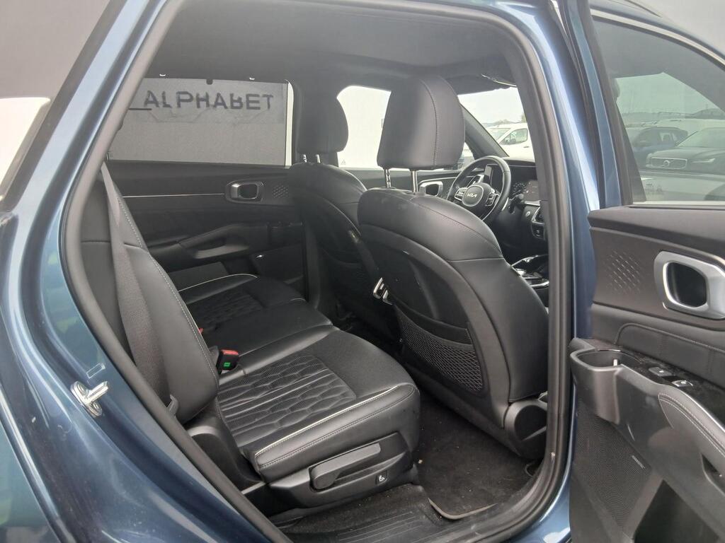 a249bc06-c986-488e-a1e3-a2a2b7c3356e