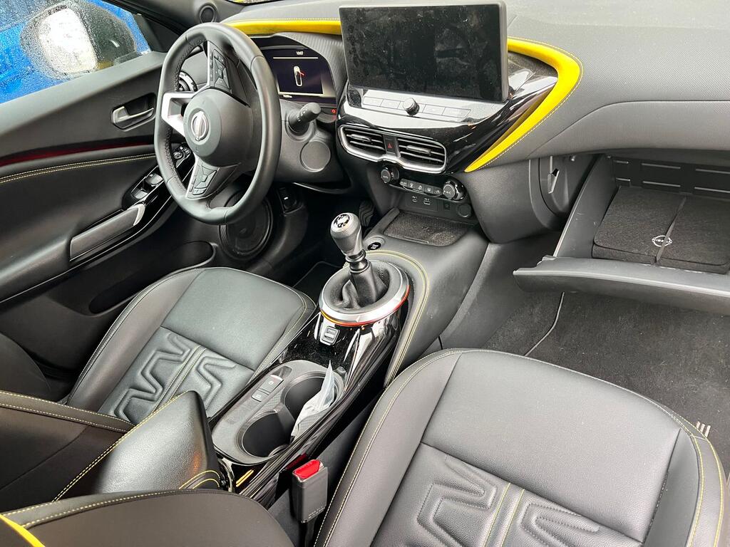 d8b3dc8e-296c-4f57-9d2b-6e08431d3963