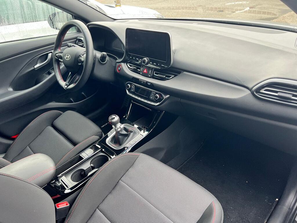 8a14a327-d4f5-47a1-9209-e23c02e895e5