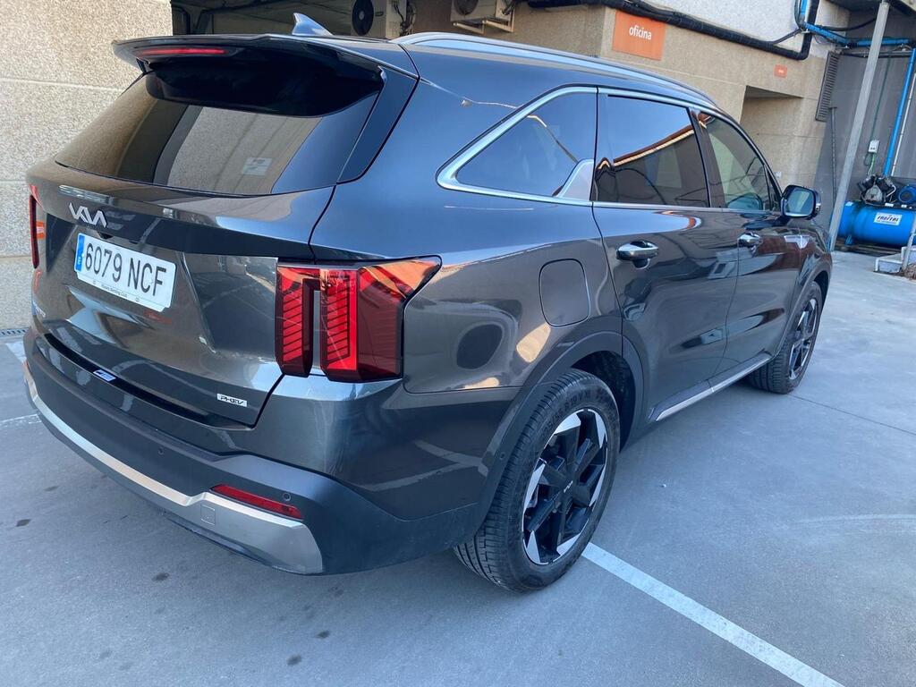 c8c3d32e-14a5-4c3e-baf2-a9f6d4f92c3d