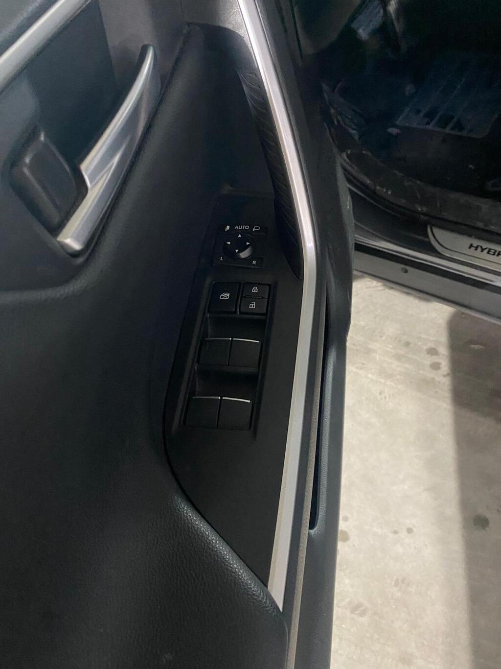 6041210b-cf56-4b38-ae0a-1569a3a6ccf7