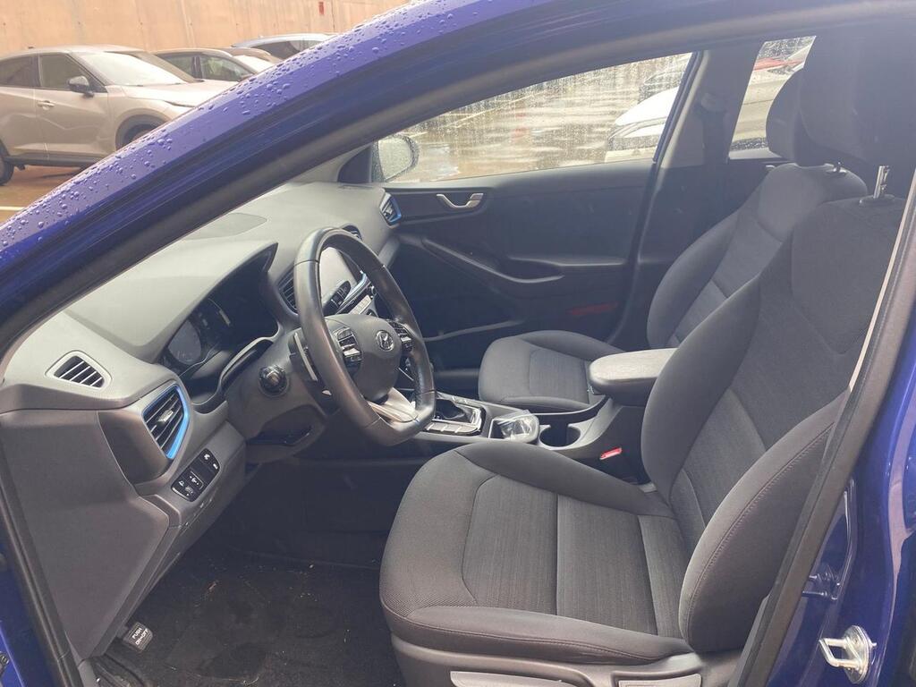 b8b5cb64-fd4e-4ad9-98aa-3e125cf38d92