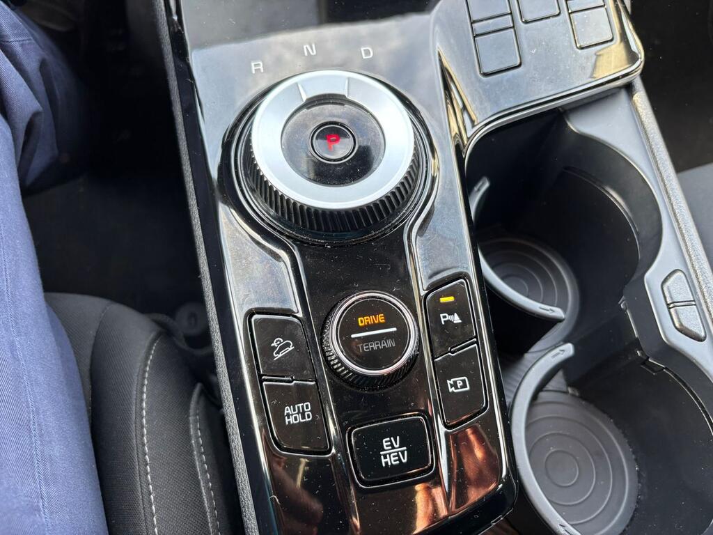 70ff1d39-1c58-446a-894f-16818f172965