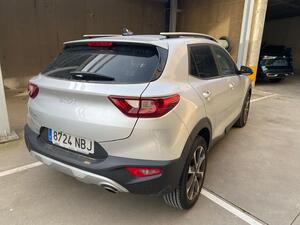 b25f3b7c-f099-4cff-ad0f-9b26c8f60765