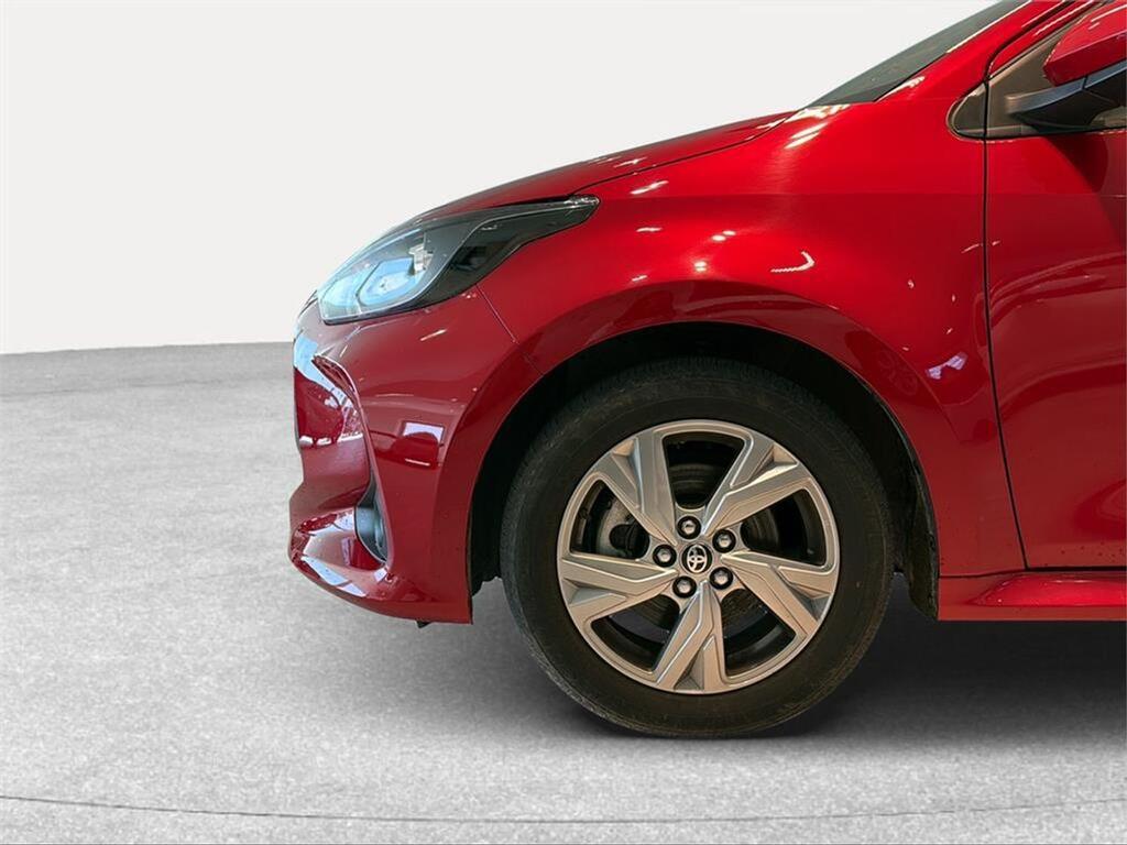 9d968211-c7aa-40bb-93b7-fb9e9297af7a